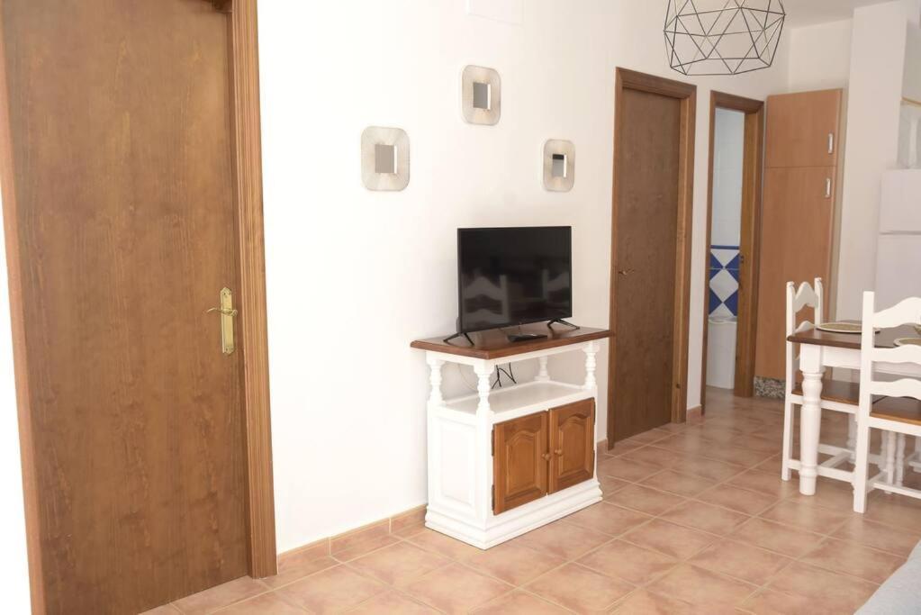 Apartamento Elena - Solo Familias Y Parejas Кониль-де-ла-Фронтера Экстерьер фото