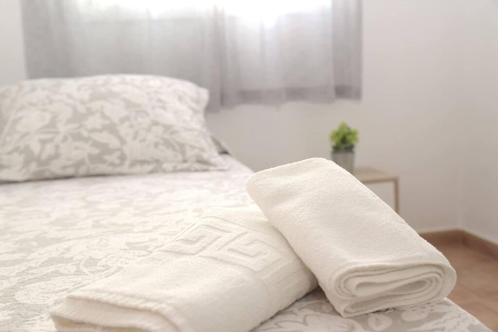 Apartamento Elena - Solo Familias Y Parejas Кониль-де-ла-Фронтера Экстерьер фото