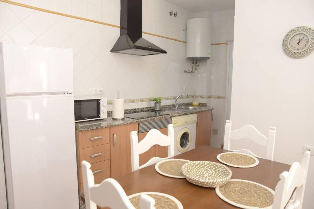 Apartamento Elena - Solo Familias Y Parejas Кониль-де-ла-Фронтера Экстерьер фото