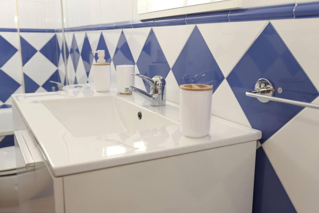 Apartamento Elena - Solo Familias Y Parejas Кониль-де-ла-Фронтера Экстерьер фото