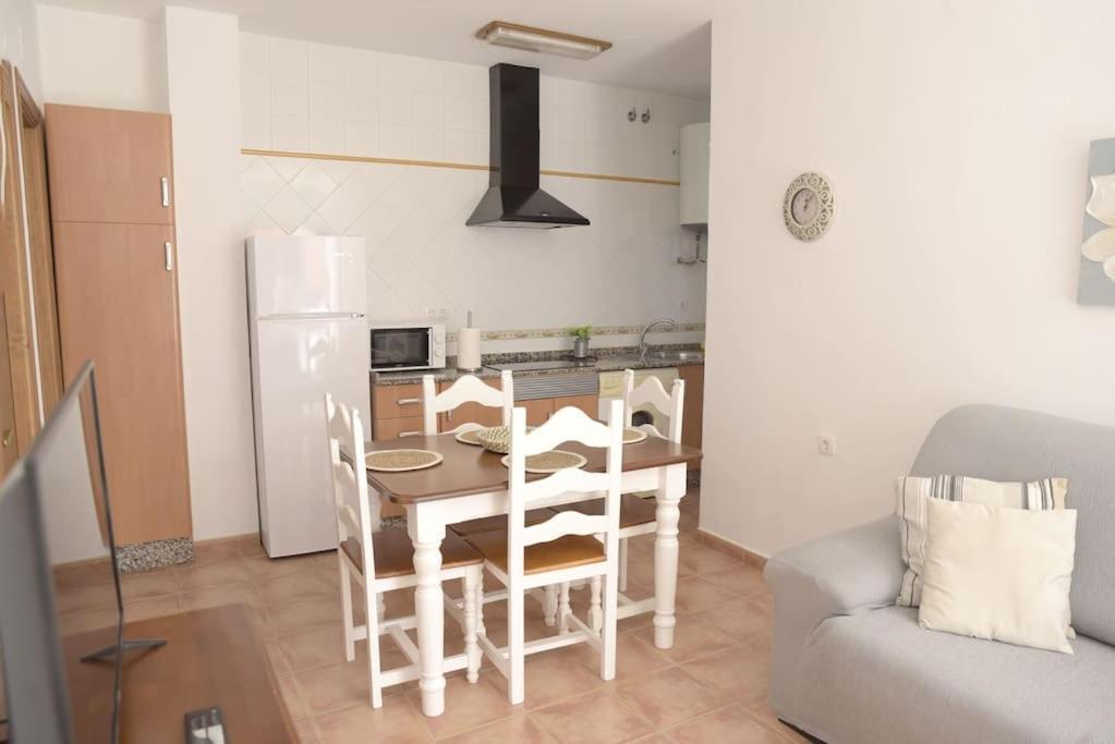 Apartamento Elena - Solo Familias Y Parejas Кониль-де-ла-Фронтера Экстерьер фото